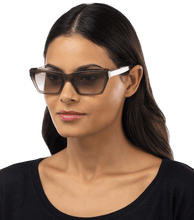 画像をギャラリービューアに読み込む, SPLG22 560AQ8_03