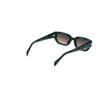 画像をギャラリービューアに読み込む, SPLU06 540860_06
